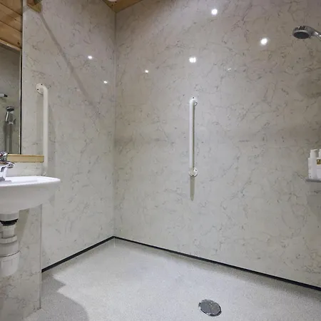 Heron With Hot-tub 度假居 *